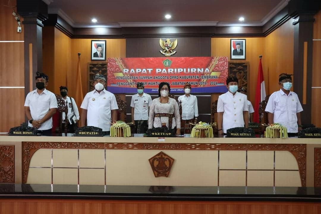 Cover Rapat Paripurna Pengucapan Sumpah Anggota DPRD Jembrana Pengganti Antar Waktu