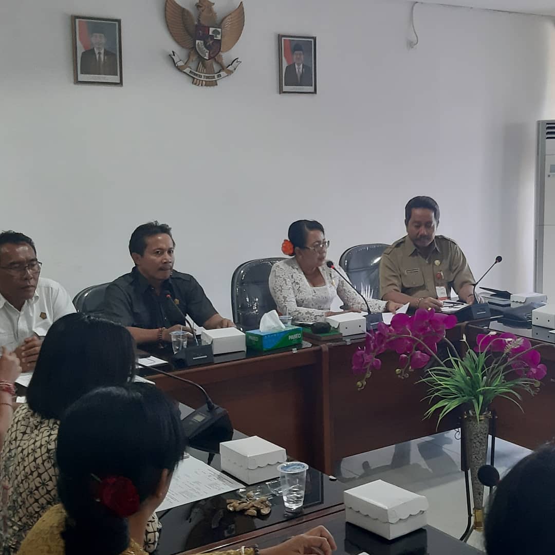 Cover DPRD Jembrana Tetapkan Calon Pimpinan Definitif